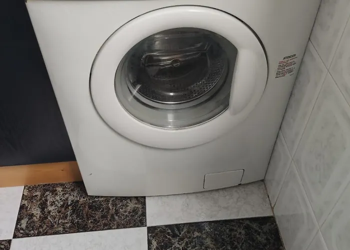 3 Tercera Planta Sin Ascensor No Es Piso Entero! Compartir Bano Y Cocina !